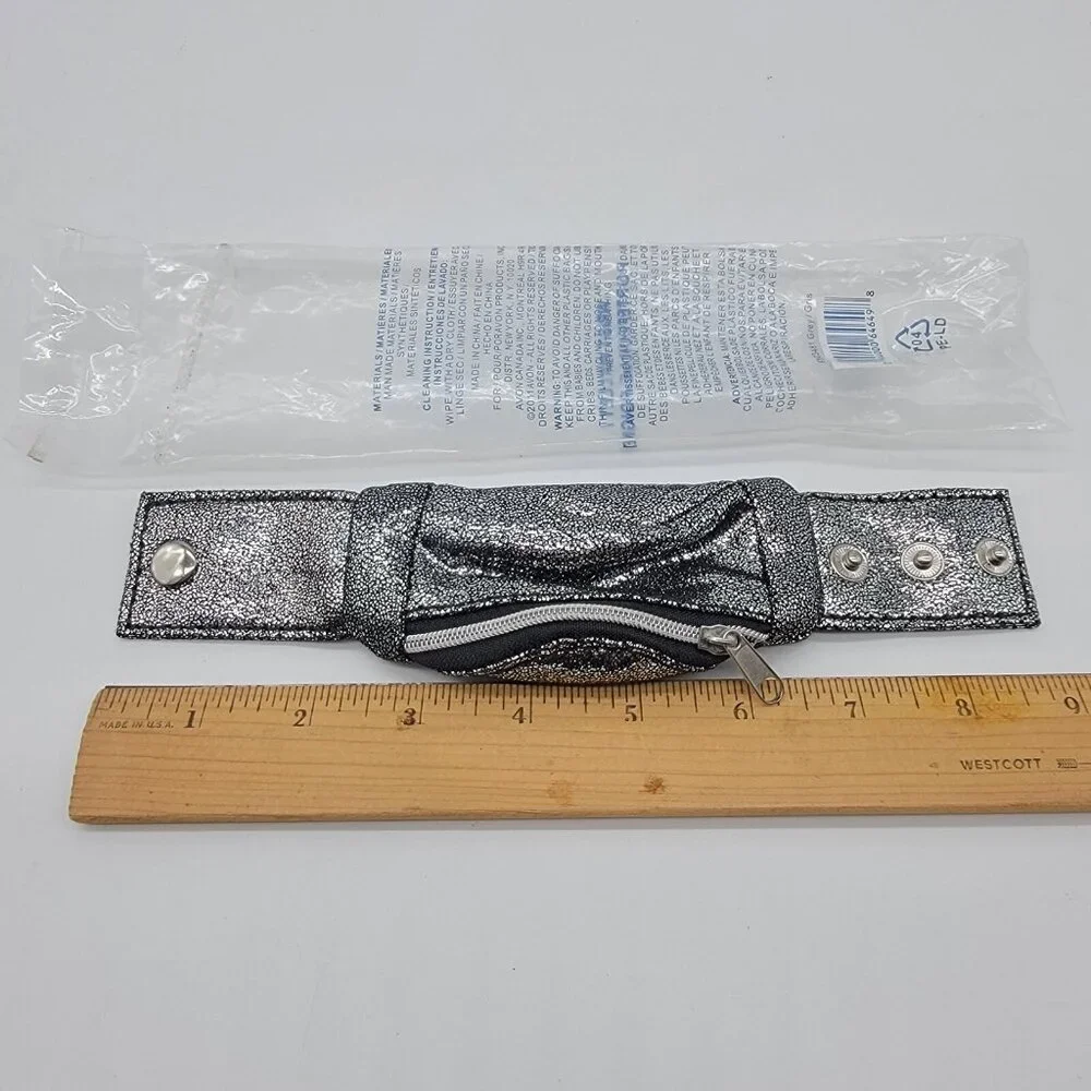 NEW Avon Wrist Wallet Ladies Silver Sparkle‎